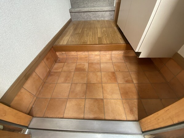 亀山駅 徒歩11分 2階の物件内観写真